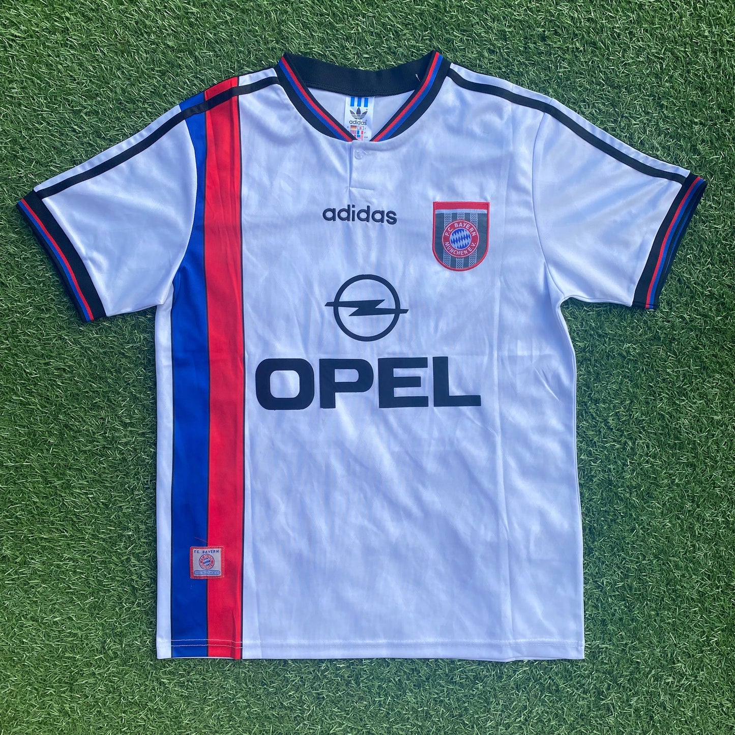 Retro F.C Bayern Munich 1996/97 Away